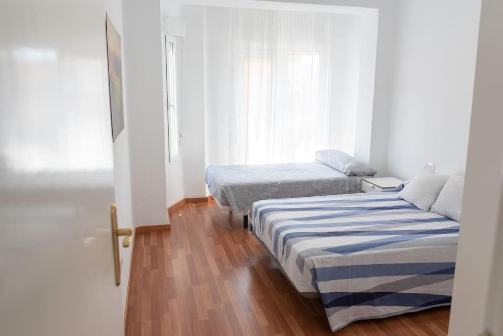 Apartamento Alexa, A 800Mts Catedral Wifi Smart Tv Murcia Ngoại thất bức ảnh
